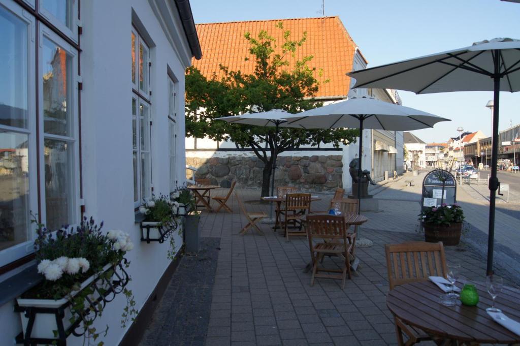 Hotel Radhuskroen Frederikssund Exterior photo