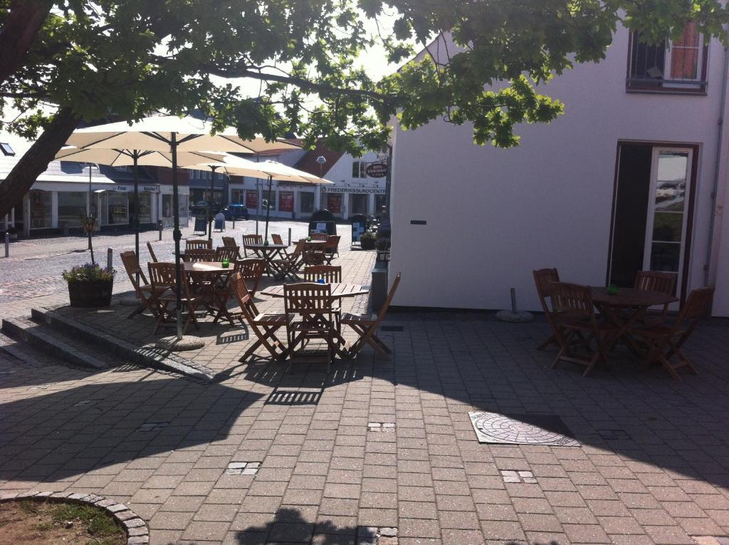 Hotel Radhuskroen Frederikssund Exterior photo