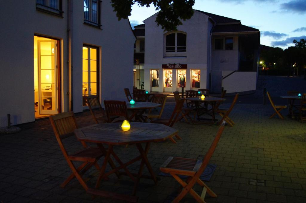 Hotel Radhuskroen Frederikssund Exterior photo